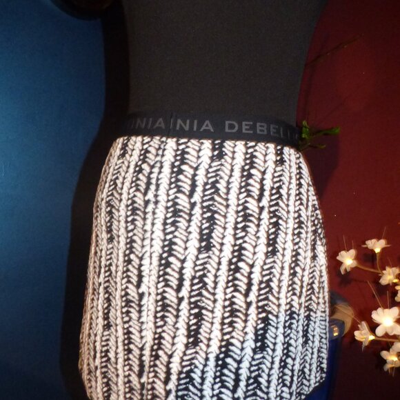 TONIA DEBELLIS FITTED BLACK & WHITE MINI SKIRT L SKI SNOW VACATION WINTER - Picture 3 of 8